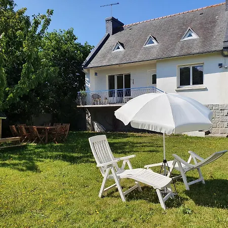 Family House With Garden Near The Sea *